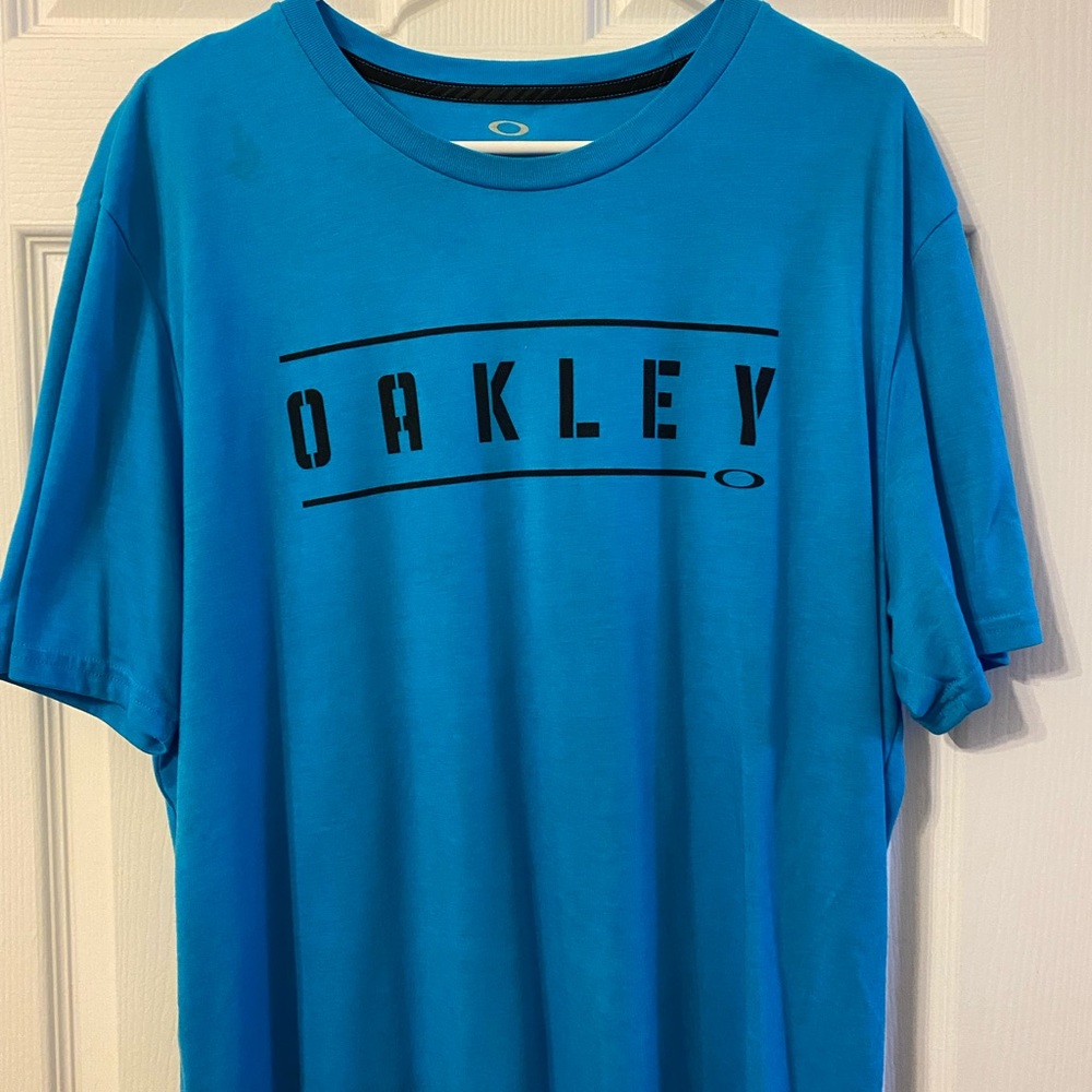 Oakley XXL tee - New without tags